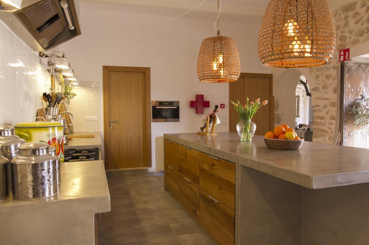 Home Hotel The Pink Pepper Tree Lloseta Bagian luar foto