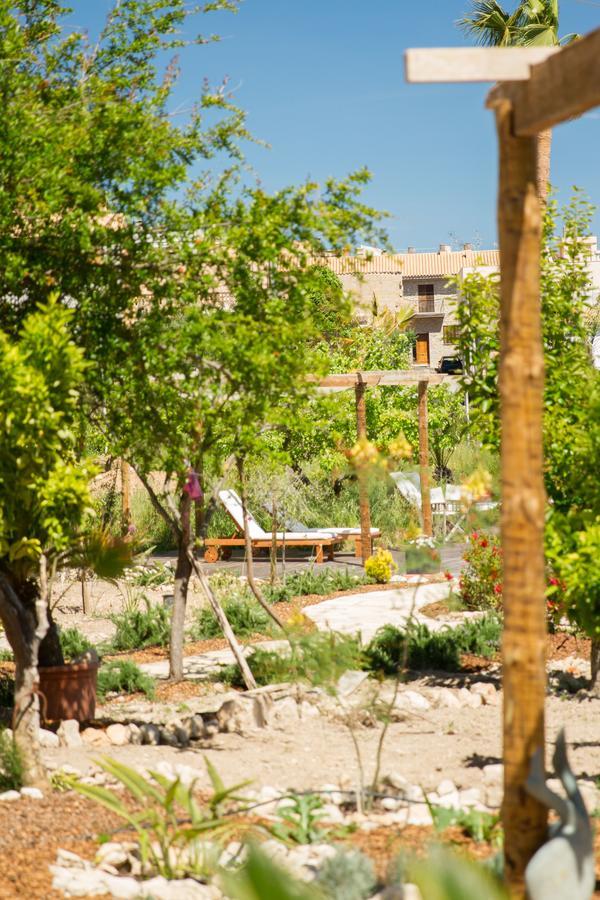Home Hotel The Pink Pepper Tree Lloseta Bagian luar foto