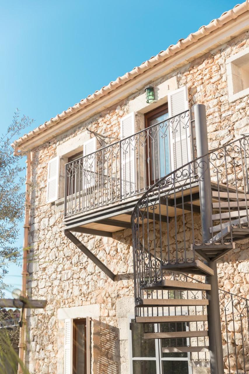 Home Hotel The Pink Pepper Tree Lloseta Bagian luar foto